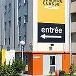Premiere Classe Mesnil Отель