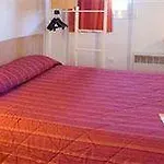 Отель Premiere Classe Mesnil 3*