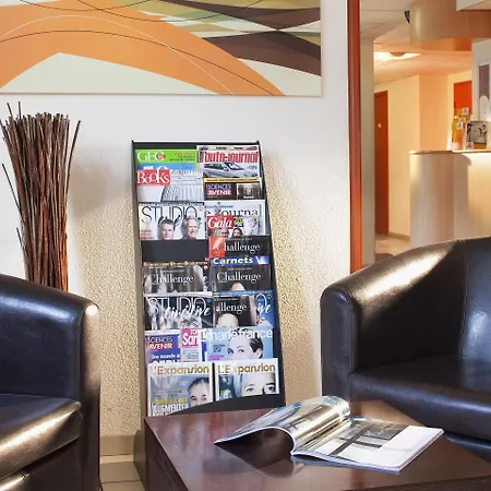 Premiere Classe Mesnil Hotel