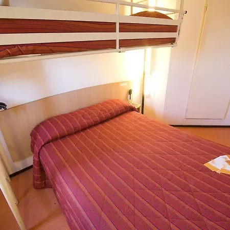 Premiere Classe Mesnil Hotell 3*