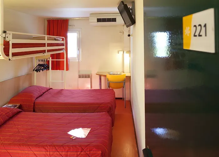 Premiere Classe Mesnil Отель Ле-Блан-Мениль