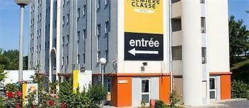 Premiere Classe Mesnil Отель